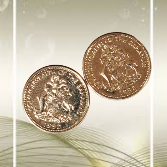 .🎄10/$20. Gold Plated Coin Motif Fashion Earrings - Picture 2 of 3